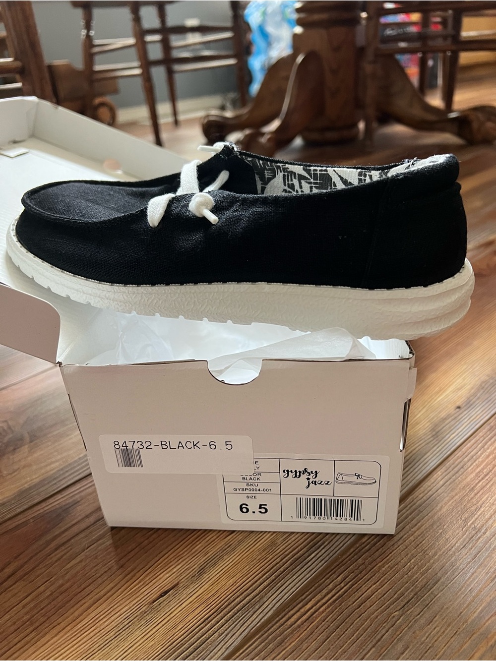 Gypsy Jazz Black and White Casual Canvas Loafers